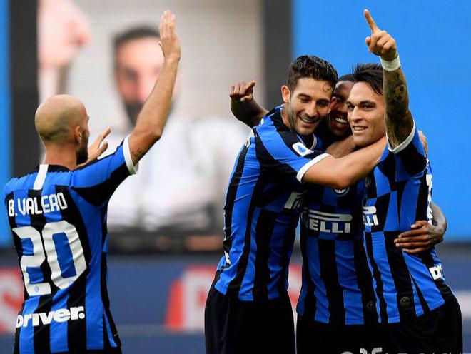 詹姆斯与安 詹姆斯与安