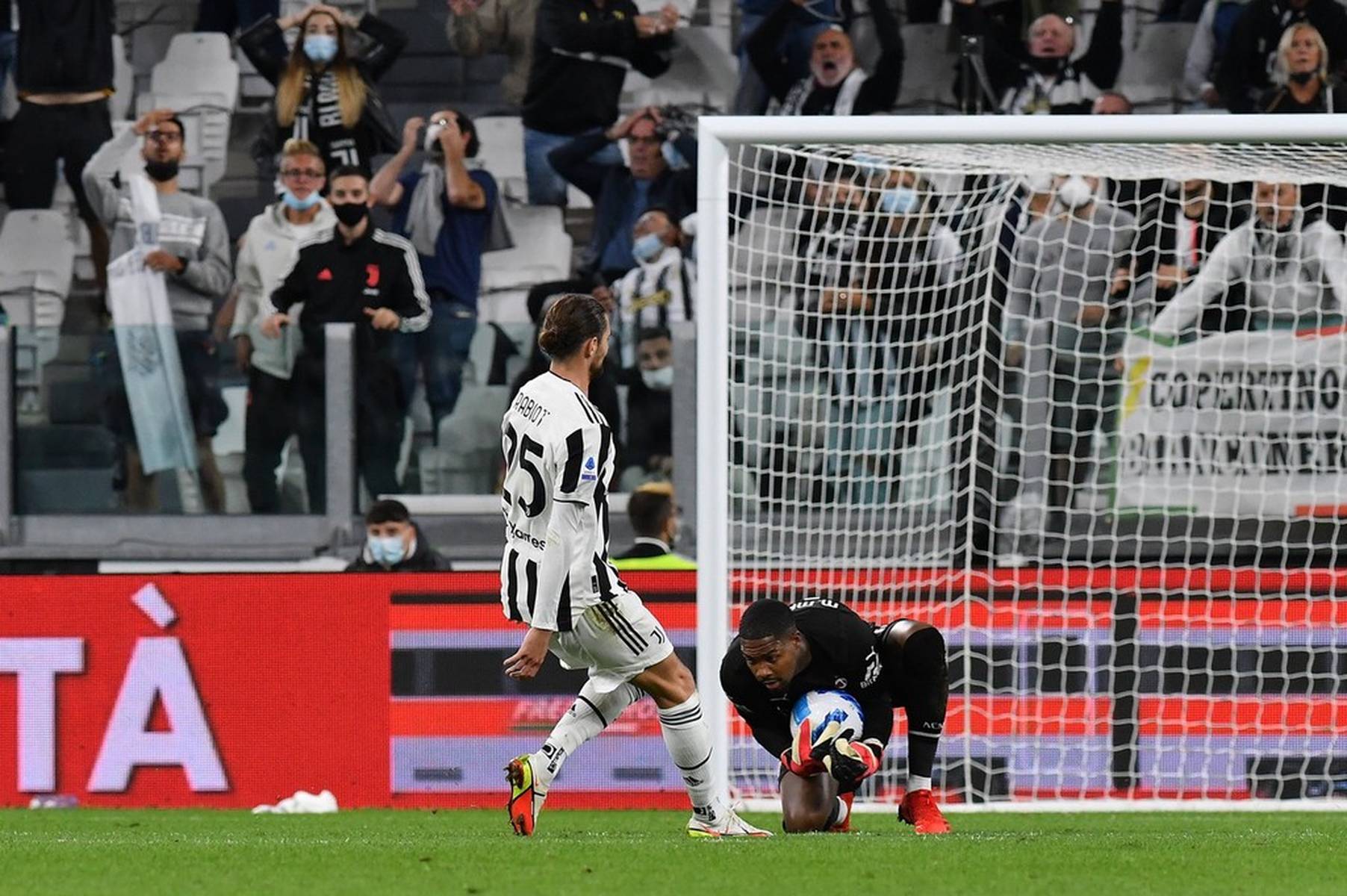 而拉森凭借 而拉森凭借