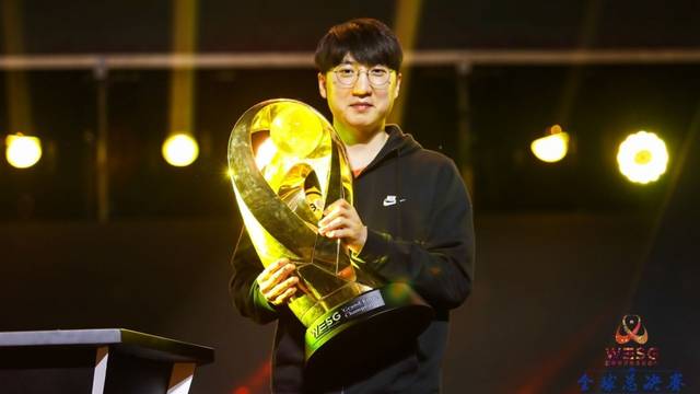 民族特色的 民族特色的