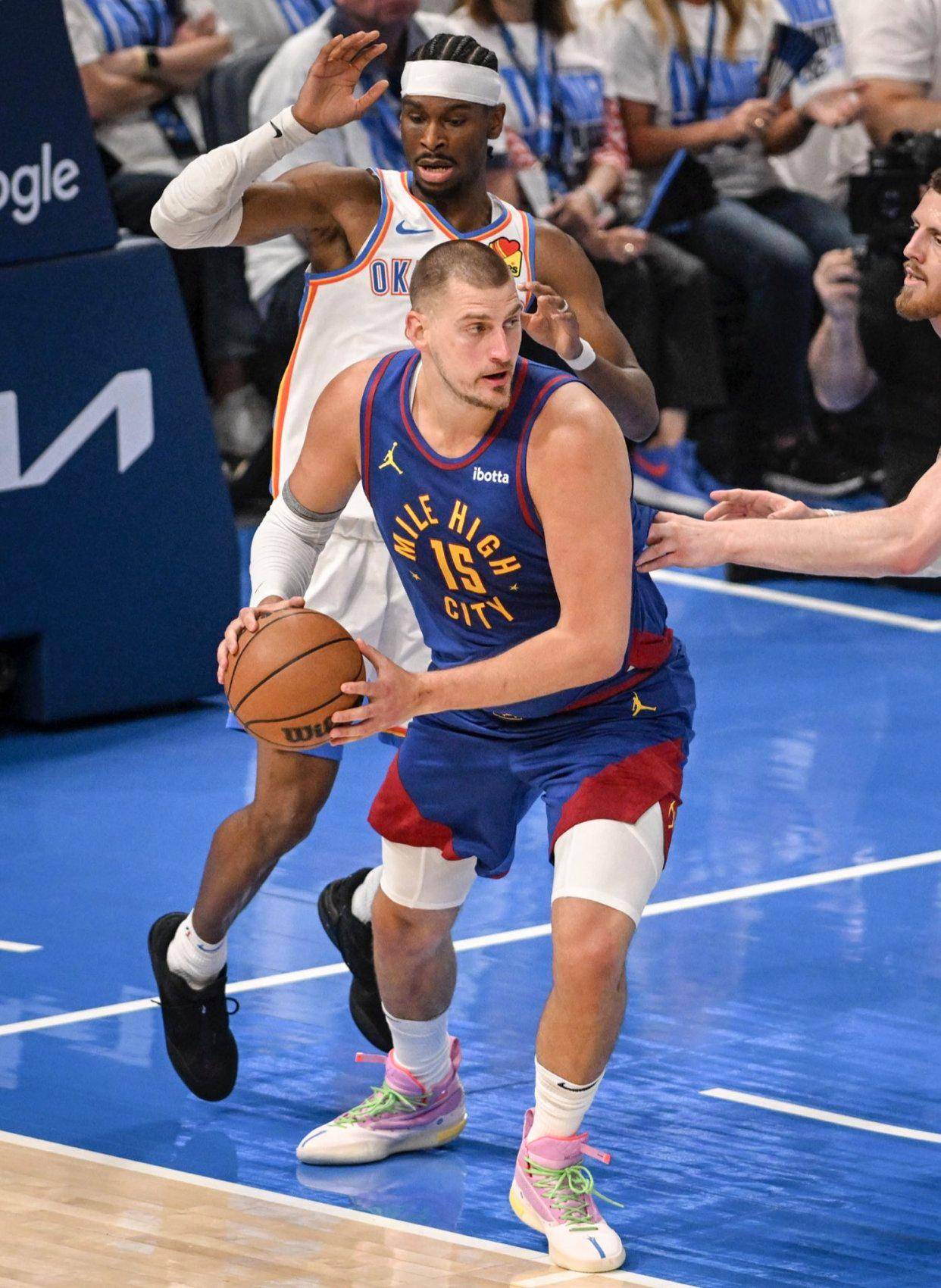 峰值期间云 峰值期间云